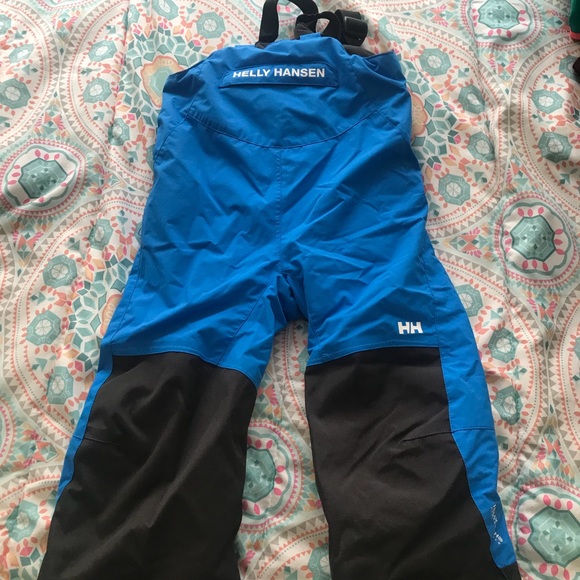 Snow suits, Jackets, and pants - Picture 2 of 7